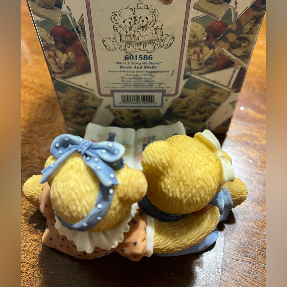 “What a story we share” Cherished teddies. Perfect for your sister! NIB - Picture 2 of 2